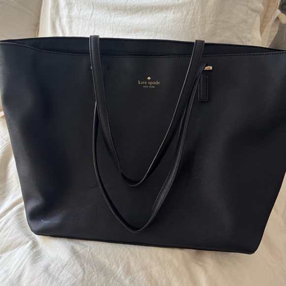 Kate Spade Tote - Picture 1 of 4